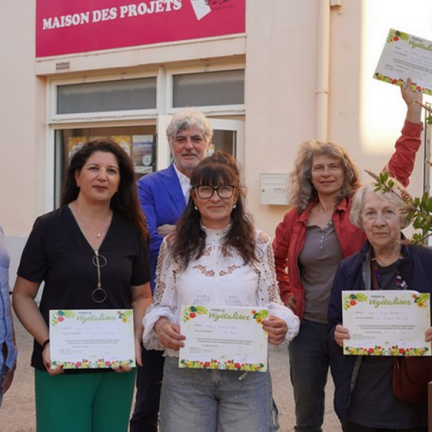 ÉCOLOGIQUE- Frontignan la Peyrade : six nouveaux permis de végétaliser attribués en centre-ville